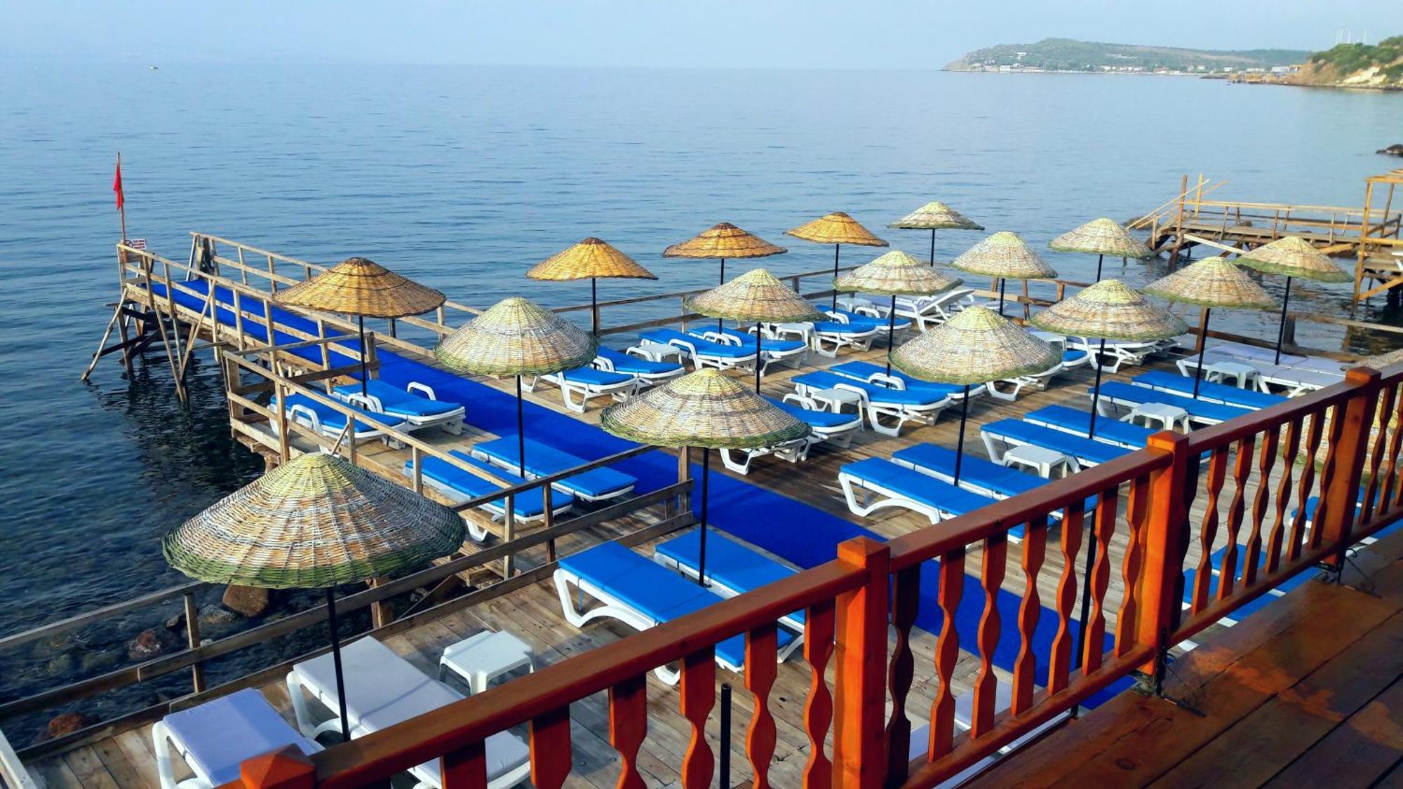 Assos Nazan Motel Restoran Beach Sokakagzi Exterior photo